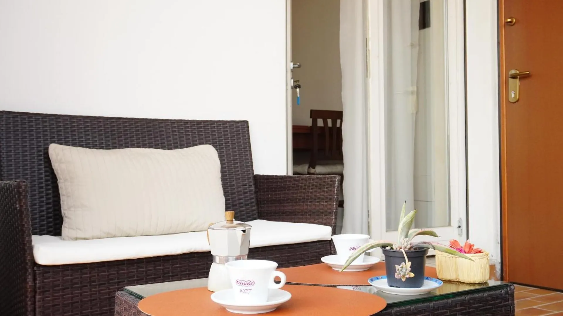 Apartment Appartamenti Villa Lina Desenzano del Garda