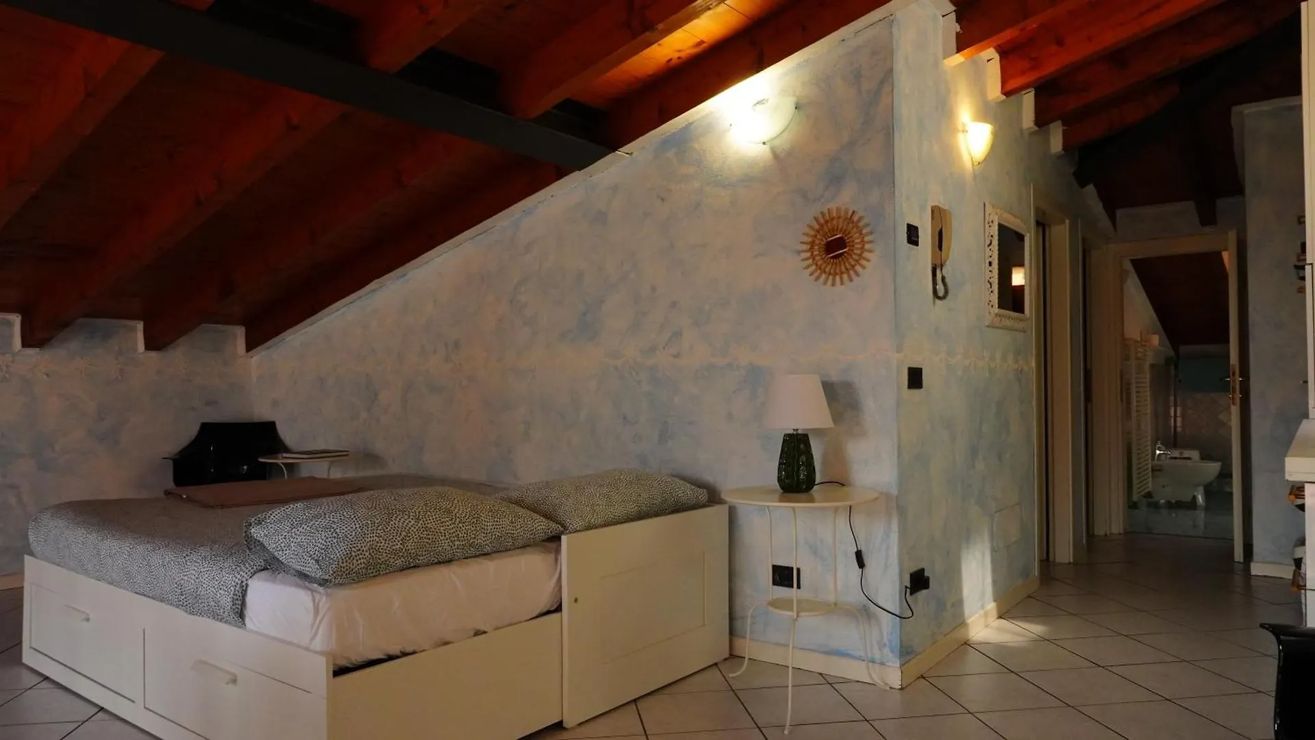 Appartamenti Villa Lina Desenzano del Garda 0*,  Italien