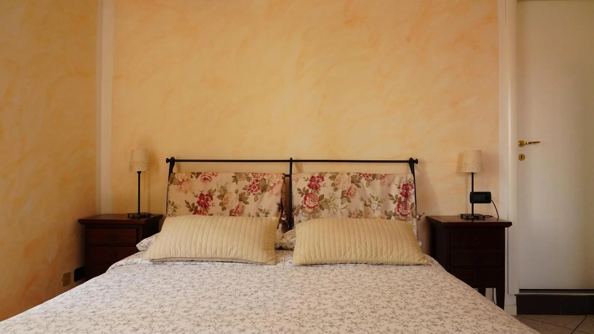 Appartamenti Villa Lina Desenzano del Garda 0*,